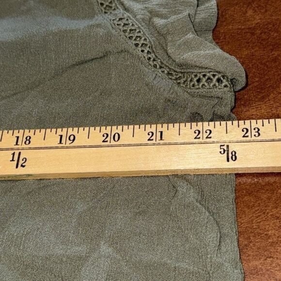 Buffalo David Bitton Womens XXL Olive Green Crochet Trim V-Neck Sleeveless Top - Picture 7 of 8